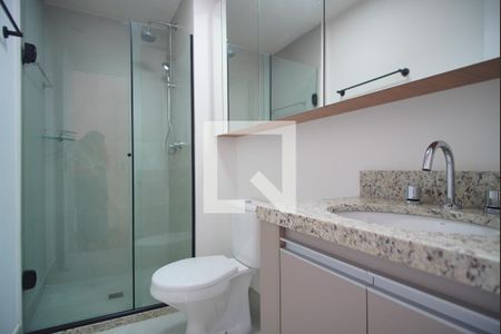 Banheiro da Suíte de apartamento para alugar com 2 quartos, 57m² em Passo D’areia, Porto Alegre