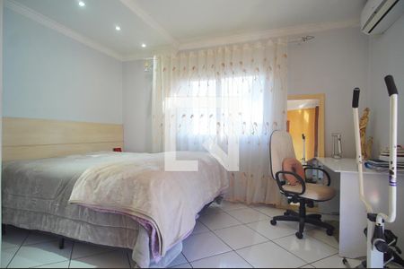 suite de casa à venda com 5 quartos, 300m² em Industrial, Novo Hamburgo