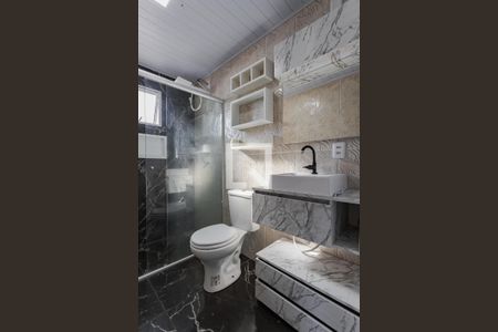 Banheiro de apartamento para alugar com 1 quarto, 40m² em Mário Quintana, Porto Alegre