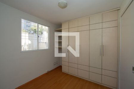 QUARTO2 de casa para alugar com 3 quartos, 135m² em Buritis, Belo Horizonte
