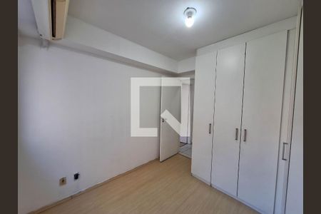 Quarto 1 de apartamento à venda com 2 quartos, 58m² em Barreto, Niterói