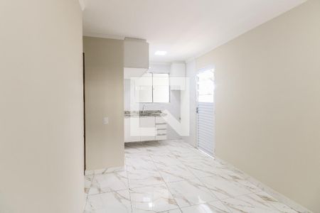 Sala de apartamento para alugar com 2 quartos, 42m² em Vila Nova Savoia, São Paulo