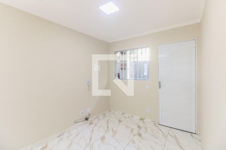 Sala de apartamento para alugar com 2 quartos, 42m² em Vila Nova Savoia, São Paulo