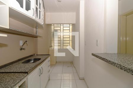 Cozinha de apartamento para alugar com 1 quarto, 48m² em São Sebastião, Porto Alegre