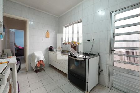 Cozinha de casa à venda com 2 quartos, 100m² em Vila São José, São Paulo
