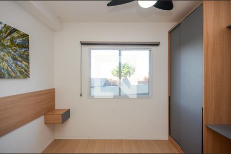 Sala / Quarto de kitnet/studio à venda com 1 quarto, 18m² em Jardim Jaragua (sao Domingos), São Paulo