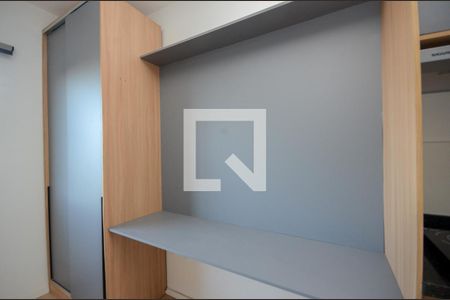 Sala / Quarto de kitnet/studio à venda com 1 quarto, 18m² em Jardim Jaragua (sao Domingos), São Paulo