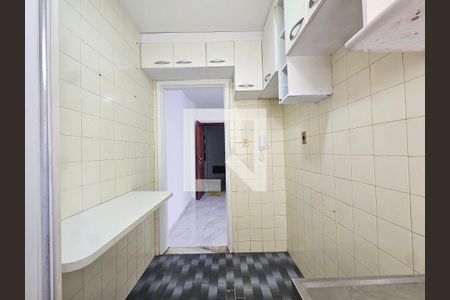 Cozinha de apartamento para alugar com 2 quartos, 50m² em Brotas, Salvador