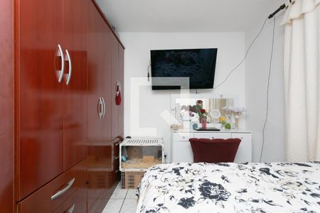 Quarto 2 de apartamento para alugar com 2 quartos, 52m² em Itaquera, São Paulo