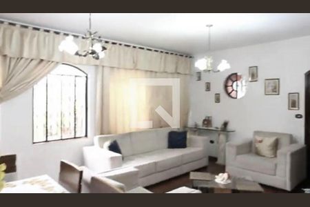 Casa à venda com 6 quartos, 318m² em Parque das Nações, Santo André