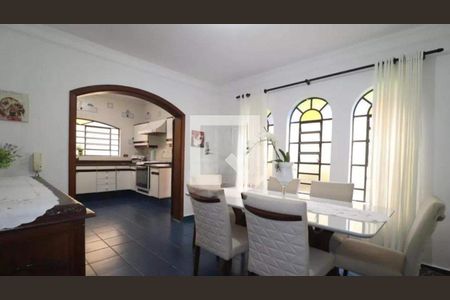 Casa à venda com 4 quartos, 232m² em Santa Maria, Santo André