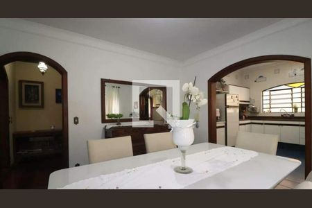 Casa à venda com 4 quartos, 232m² em Santa Maria, Santo André