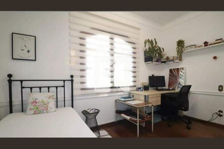 Casa à venda com 4 quartos, 232m² em Santa Maria, Santo André