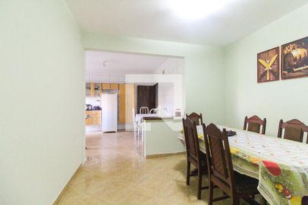 Sala de jantar de casa à venda com 2 quartos, 194m² em Vila Carmosina, São Paulo