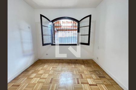 Quarto 1 de casa à venda com 2 quartos, 69m² em Jardim Cláudia, São Paulo