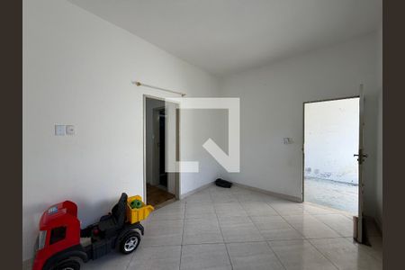 Sala de casa à venda com 3 quartos, 120m² em Taquara, Rio de Janeiro