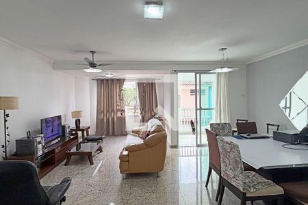 Sala 1 de casa para alugar com 3 quartos, 300m² em Embaré, Santos