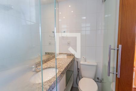 Banheiro da Suíte de apartamento para alugar com 3 quartos, 85m² em Maria Virgínia, Belo Horizonte
