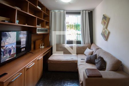 Sala de casa de condomínio à venda com 3 quartos, 117m² em Santa Rosa, Belo Horizonte