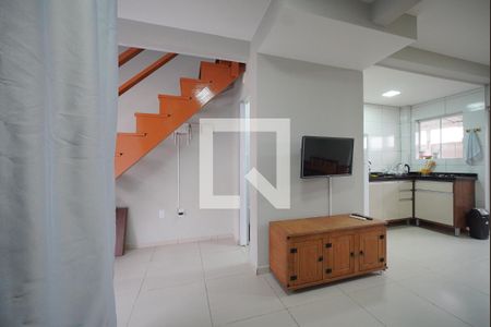 Sala de apartamento para alugar com 2 quartos, 71m² em Ingleses Norte, Florianópolis