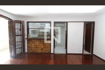 Sala de casa de condomínio para alugar com 3 quartos, 70m² em Portinho, Cabo Frio