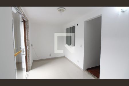Copa de casa de condomínio para alugar com 3 quartos, 70m² em Portinho, Cabo Frio