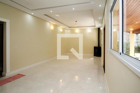 Sala de Estar de casa de condomínio para alugar com 5 quartos, 319m² em Cemucam, Cotia