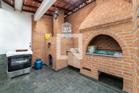 Casa à venda com 4 quartos, 400m² em Jardim Avelino, São Paulo