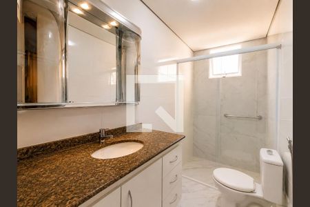 Banheiro de casa para alugar com 4 quartos, 525m² em Vila Mariana, São Paulo