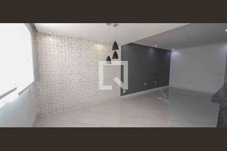 Casa para alugar com 3 quartos, 107m² em Jardim Primeiro de Maio (chacara Fazendinha), Osasco