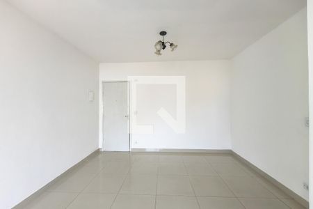 Sala de apartamento para alugar com 2 quartos, 78m² em Vila Tupi, Praia Grande