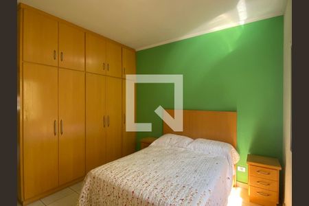 Suíte de casa à venda com 4 quartos, 250m² em Vila Osasco, Osasco
