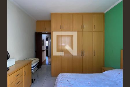 Suíte de casa à venda com 4 quartos, 250m² em Vila Osasco, Osasco