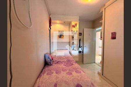 Casa à venda com 2 quartos, 283m² em Jardim do Estádio, Santo André