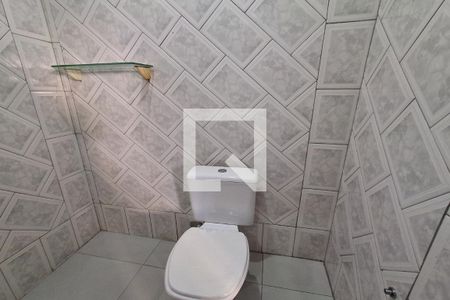 Banheiro Social  de casa para alugar com 2 quartos, 65m² em Nova Petrópolis, São Bernardo do Campo