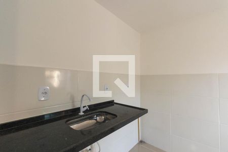 Cozinha e area de serviço de apartamento para alugar com 1 quarto, 50m² em Antonina, São Gonçalo