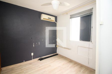 Quarto 1 de apartamento para alugar com 2 quartos, 40m² em Restinga, Porto Alegre