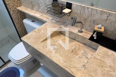 Banheiro da Suíte de apartamento para alugar com 1 quarto, 49m² em Vila Mathias, Santos