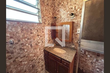 Banheiro de casa para alugar com 1 quarto, 45m² em Osvaldo Cruz, Rio de Janeiro