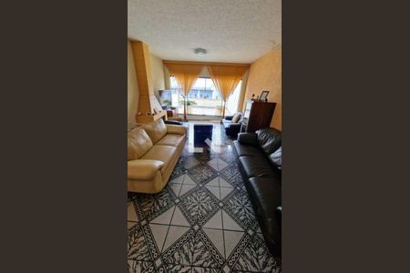 Casa à venda com 3 quartos, 254m² em Vila Mazzei, Santo André