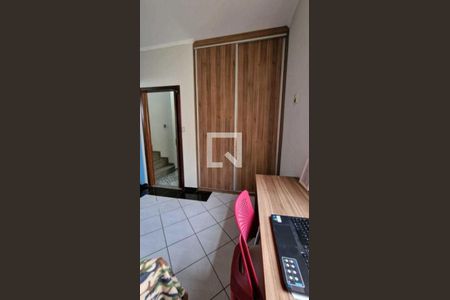 Casa à venda com 3 quartos, 254m² em Vila Mazzei, Santo André