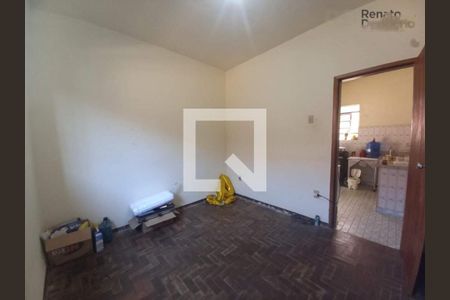 Casa à venda com 4 quartos, 132m² em Esplanada, Belo Horizonte