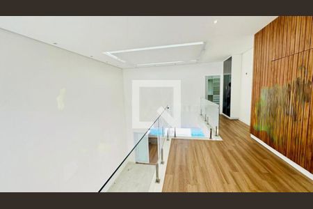 Casa de Condomínio para alugar com 4 quartos, 308m² em Swiss Park, Campinas