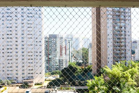 Varanda vista de apartamento à venda com 2 quartos, 101m² em Vila Andrade, São Paulo