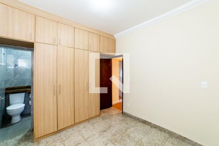 Suíte de casa à venda com 4 quartos, 400m² em Boa Vista, Belo Horizonte
