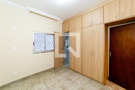 Suíte de casa à venda com 4 quartos, 400m² em Boa Vista, Belo Horizonte