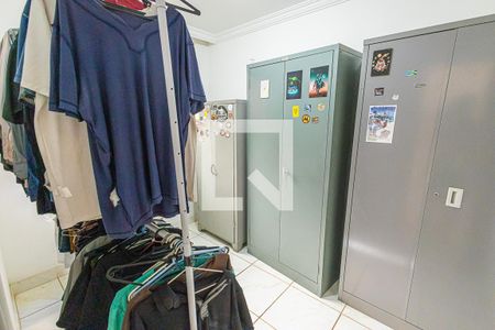 quarto 1 de apartamento para alugar com 2 quartos, 100m² em Vila Cloris, Belo Horizonte