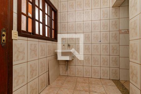 Área de Serviço de casa para alugar com 4 quartos, 120m² em Vila Nova Galvão, São Paulo