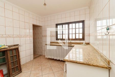 Cozinha de casa para alugar com 4 quartos, 120m² em Vila Nova Galvão, São Paulo