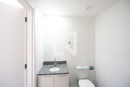 Banheiro de kitnet/studio para alugar com 1 quarto, 26m² em Penha de França, São Paulo